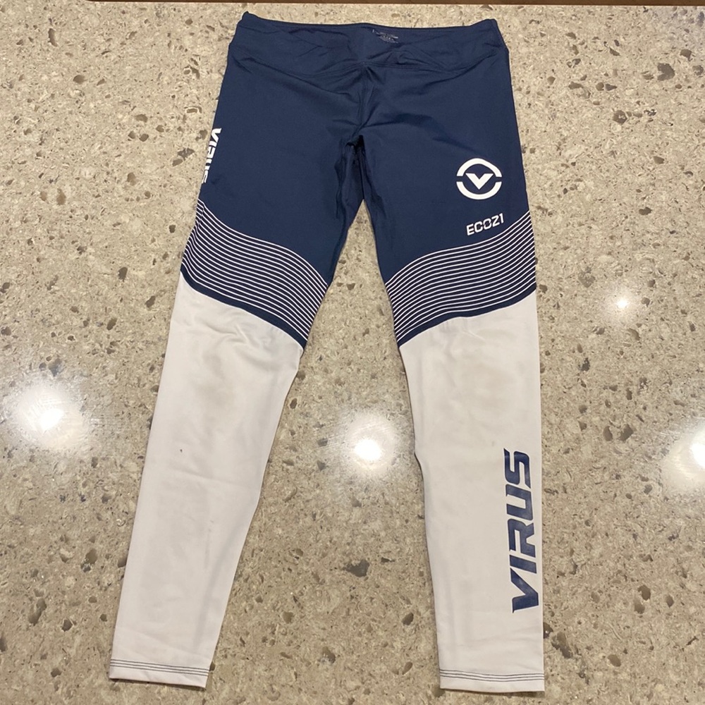 Virus Performance Leggings Size Large